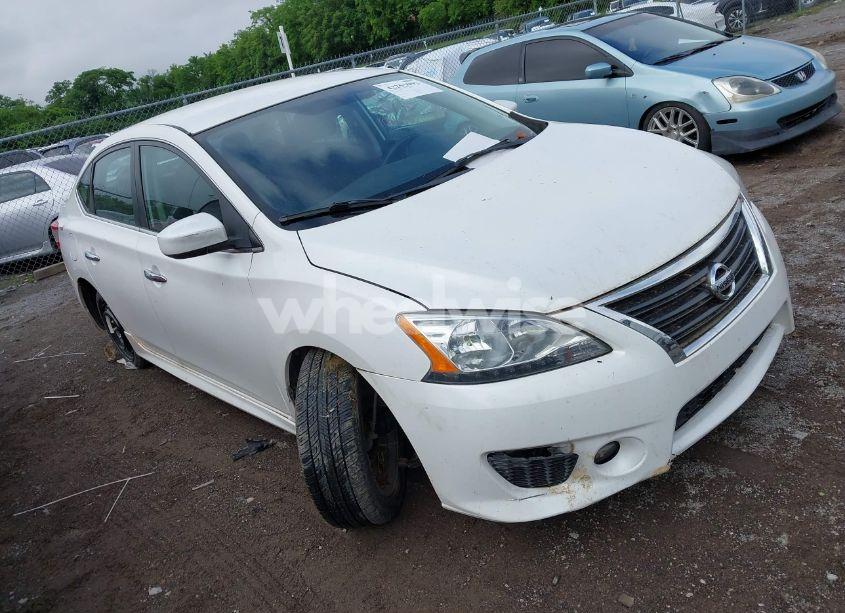 2014 Nissan Sentra SR (VIN 3N1AB7AP2EL640016) main photo