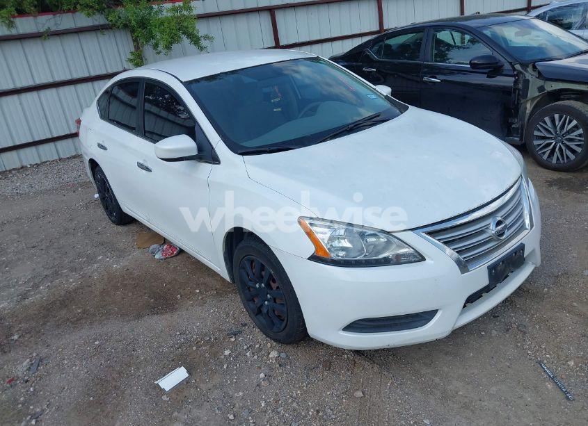 2014 Nissan Sentra S (VIN 3N1AB7AP2EY258054) main photo