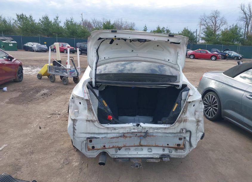 Photo 6 of 2014 Nissan Sentra SR (VIN 3N1AB7AP2EY301453)