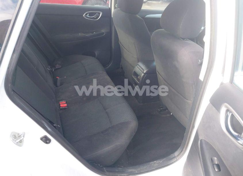 Photo 8 of 2014 Nissan Sentra SR (VIN 3N1AB7AP2EY334601)