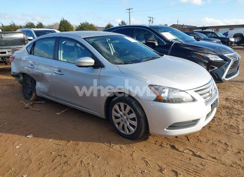 2015 Nissan Sentra SV (VIN 3N1AB7AP2FL677469) main photo