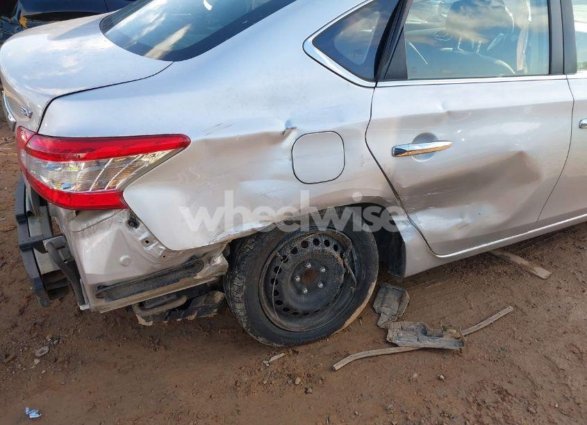 Photo 12 of 2015 Nissan Sentra SV (VIN 3N1AB7AP2FL677469)
