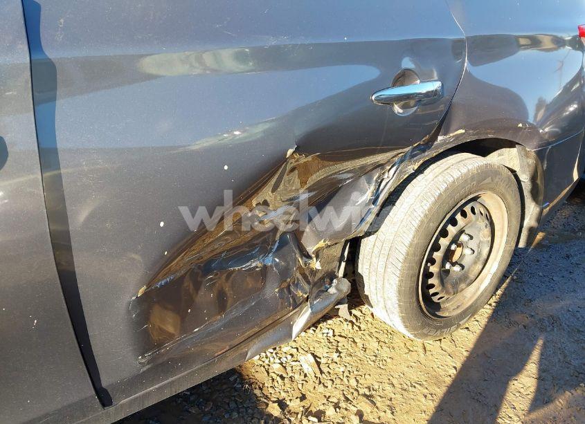 Photo 6 of 2015 Nissan Sentra SV (VIN 3N1AB7AP2FL681716)