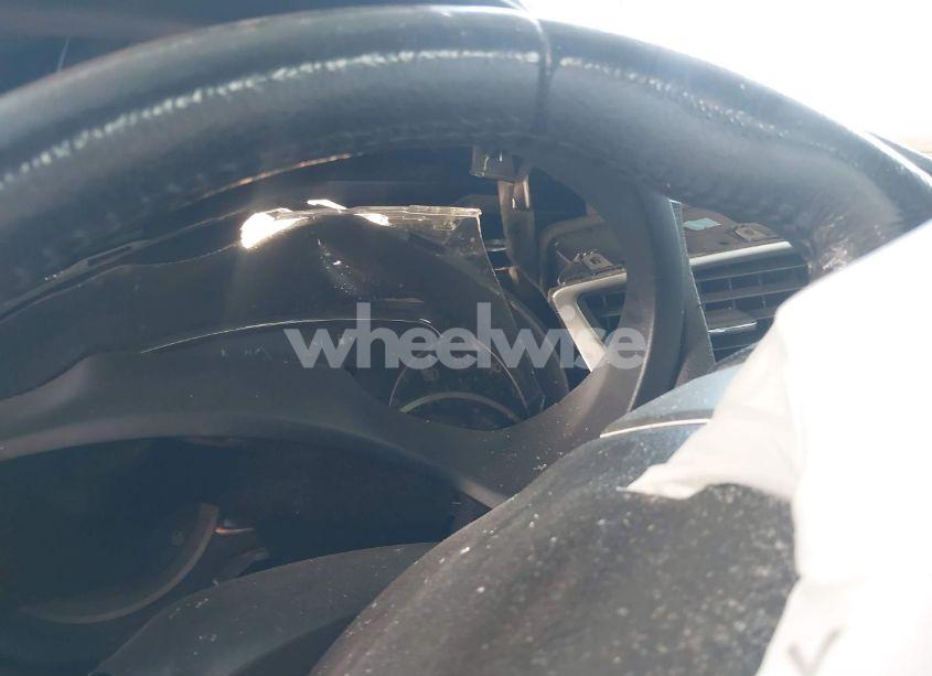 Photo 14 of 2015 Nissan Sentra SR (VIN 3N1AB7AP2FY282355)