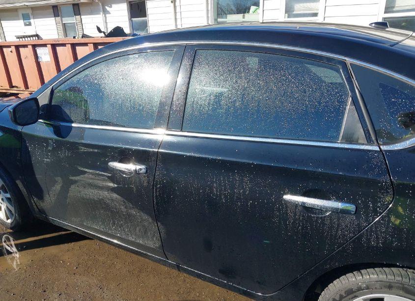 Photo 14 of 2015 Nissan Sentra SV (VIN 3N1AB7AP2FY305195)