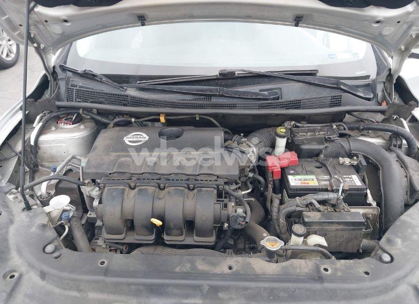 Photo 10 of 2015 Nissan Sentra SV (VIN 3N1AB7AP2FY305942)