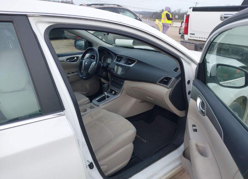 Photo 5 of 2015 Nissan Sentra SV (VIN 3N1AB7AP2FY308730)