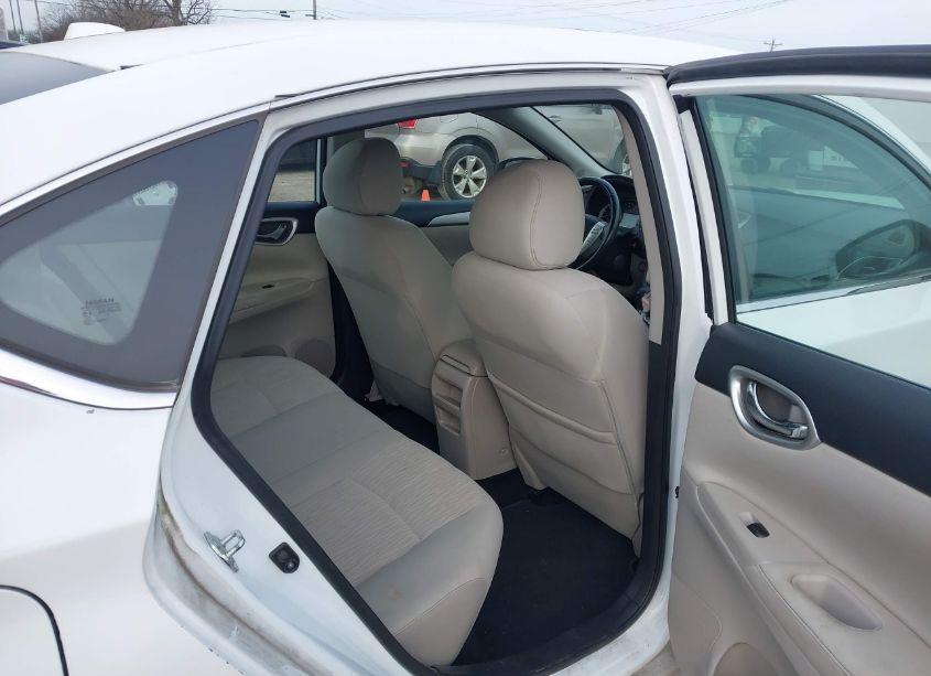 Photo 8 of 2015 Nissan Sentra SV (VIN 3N1AB7AP2FY308730)