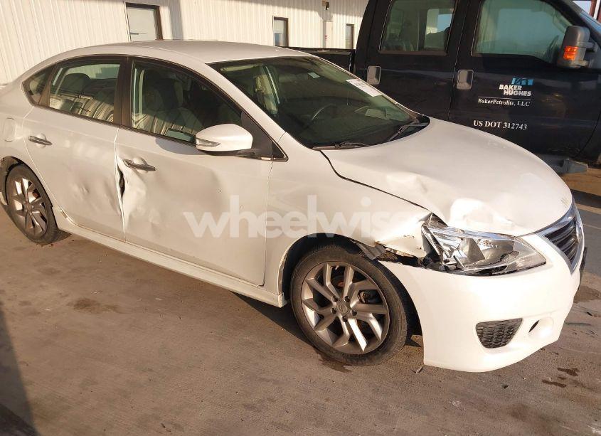 Photo 6 of 2015 Nissan Sentra SR (VIN 3N1AB7AP2FY313748)