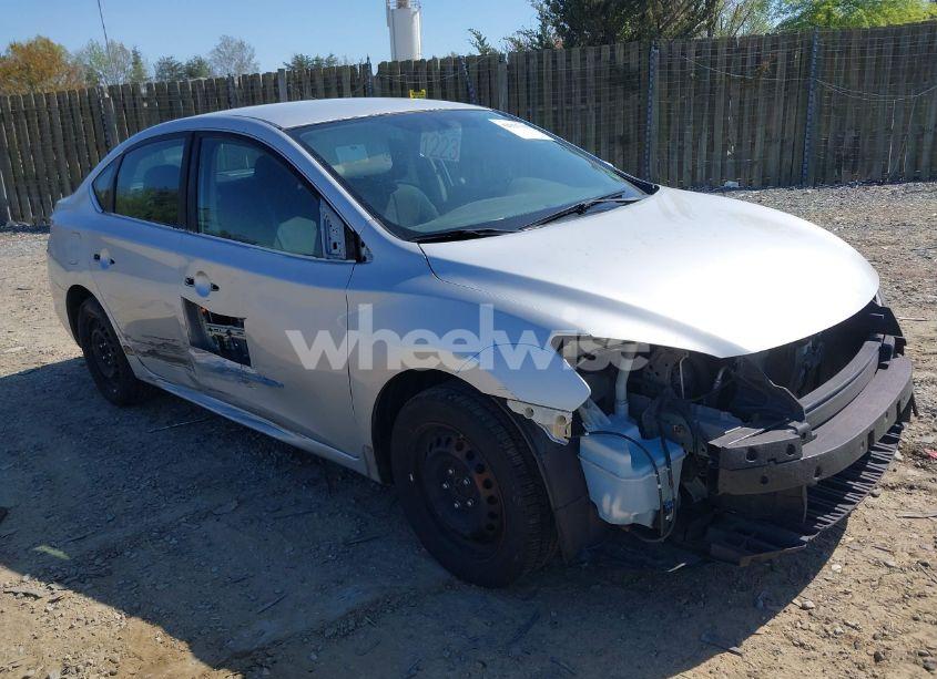 2015 Nissan Sentra S (VIN 3N1AB7AP2FY353036) main photo