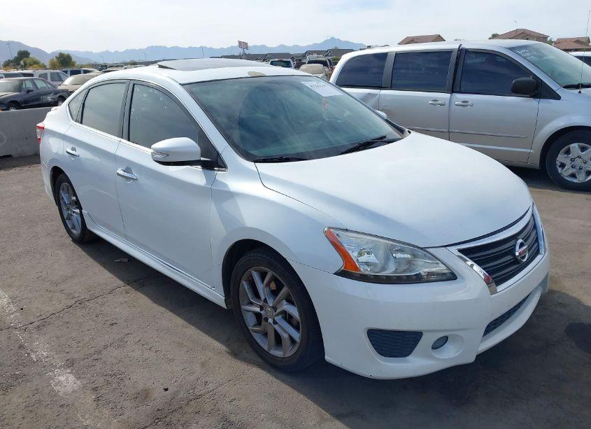 2015 Nissan Sentra SR (VIN 3N1AB7AP2FY355370) main photo