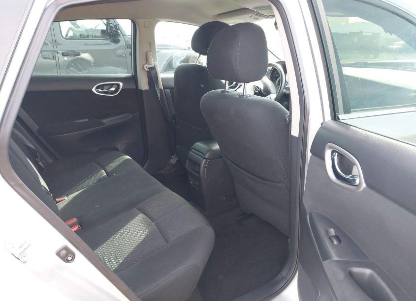 Photo 8 of 2015 Nissan Sentra SR (VIN 3N1AB7AP2FY373190)