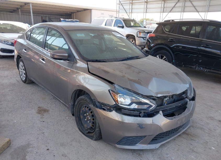 2016 Nissan Sentra SV (VIN 3N1AB7AP2GL674573) main photo