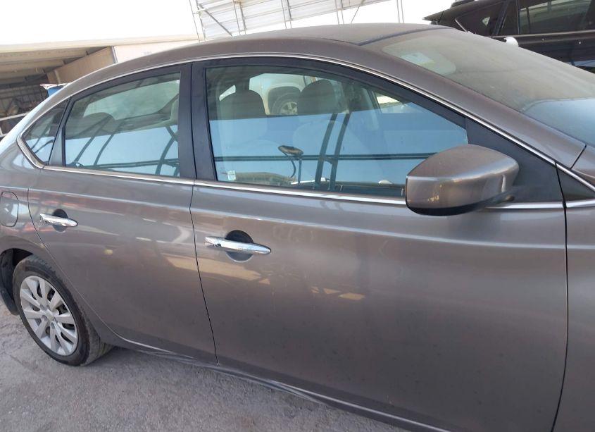 Photo 13 of 2016 Nissan Sentra SV (VIN 3N1AB7AP2GL674573)