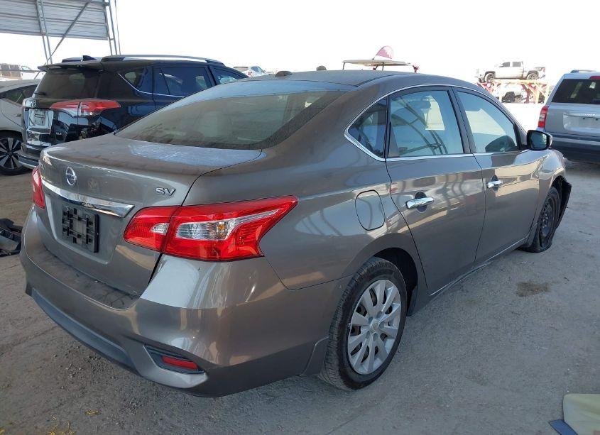 Photo 4 of 2016 Nissan Sentra SV (VIN 3N1AB7AP2GL674573)