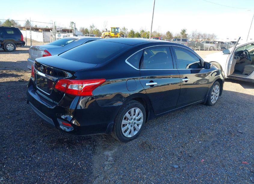 Photo 4 of 2016 Nissan Sentra S (VIN 3N1AB7AP2GY242407)