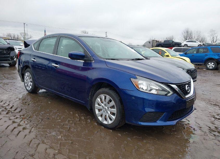 2016 Nissan Sentra SV (VIN 3N1AB7AP2GY245551) main photo