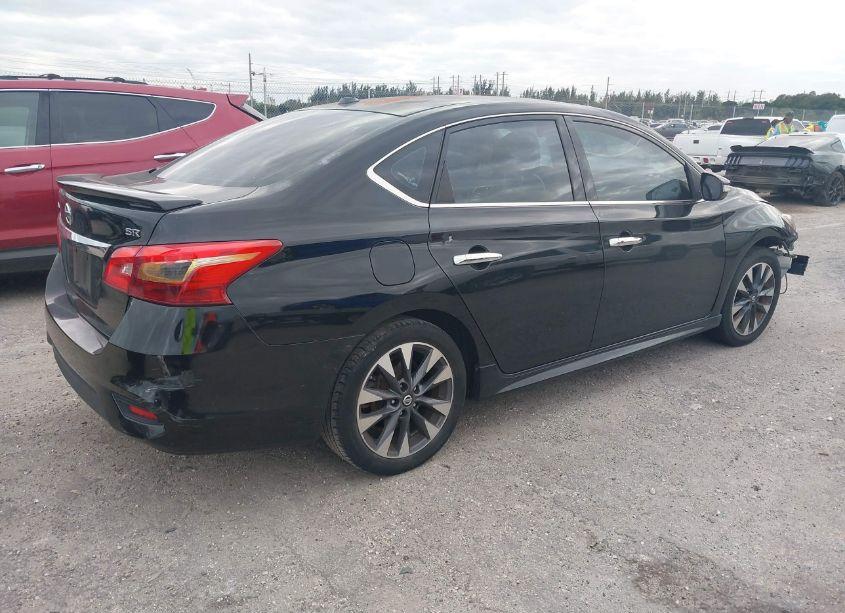 Photo 4 of 2016 Nissan Sentra SR (VIN 3N1AB7AP2GY254167)