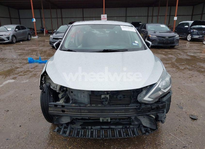 Photo 12 of 2016 Nissan Sentra SV (VIN 3N1AB7AP2GY254444)