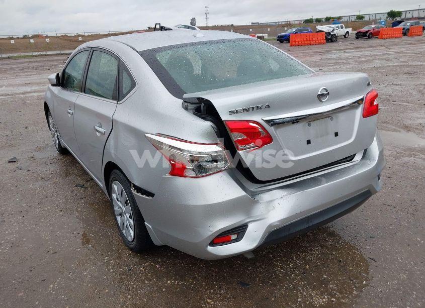 Photo 3 of 2016 Nissan Sentra SV (VIN 3N1AB7AP2GY254444)
