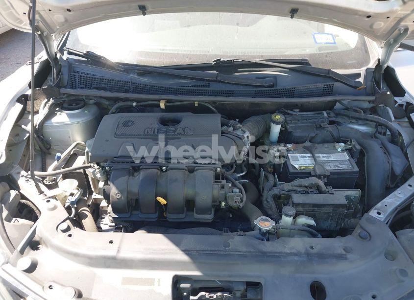 Photo 10 of 2016 Nissan Sentra SV (VIN 3N1AB7AP2GY257098)