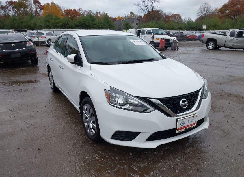 2016 Nissan Sentra SV (VIN 3N1AB7AP2GY268862) main photo