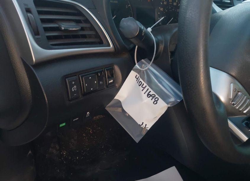 Photo 12 of 2016 Nissan Sentra S (VIN 3N1AB7AP2GY271941)