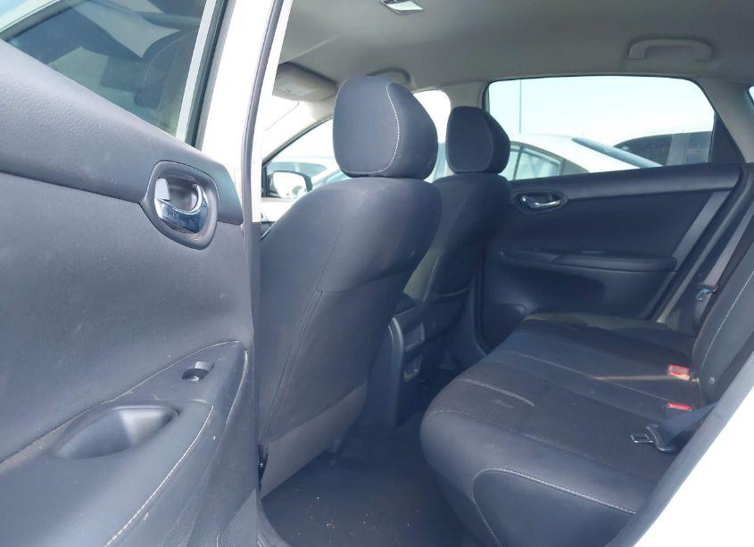 Photo 8 of 2016 Nissan Sentra S (VIN 3N1AB7AP2GY271941)