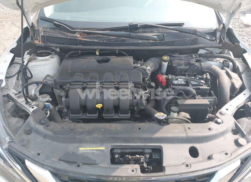 Photo 10 of 2016 Nissan Sentra SV (VIN 3N1AB7AP2GY273818)