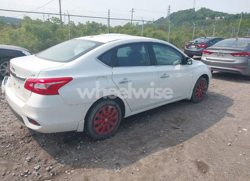 Photo 4 of 2016 Nissan Sentra SV (VIN 3N1AB7AP2GY273818)