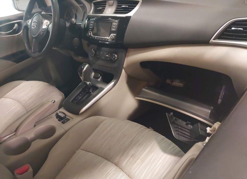 Photo 5 of 2016 Nissan Sentra SV (VIN 3N1AB7AP2GY277545)