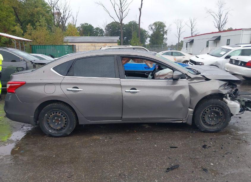 Photo 12 of 2016 Nissan Sentra SV (VIN 3N1AB7AP2GY296094)