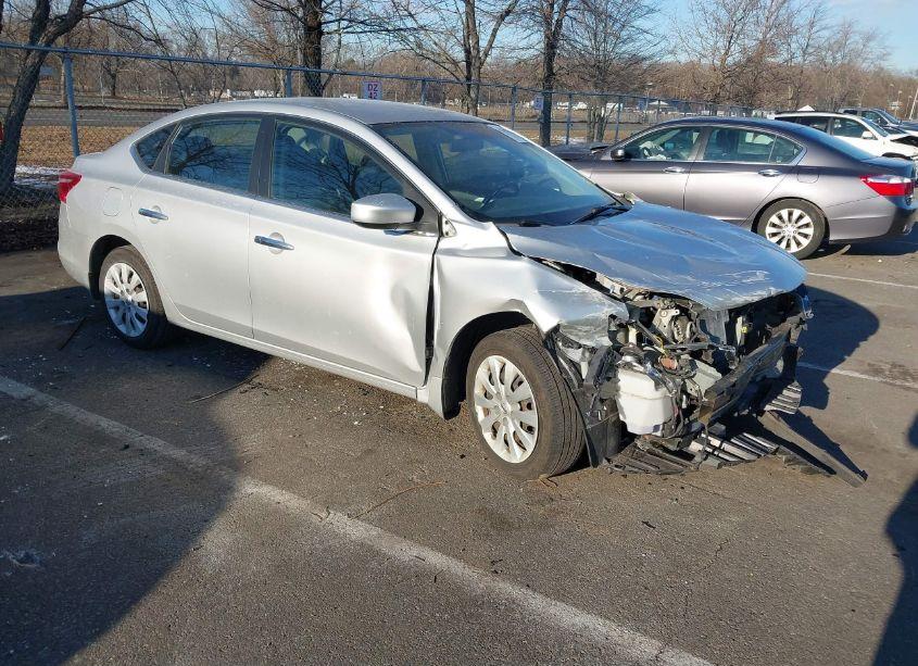 2016 Nissan Sentra S (VIN 3N1AB7AP2GY332656) main photo