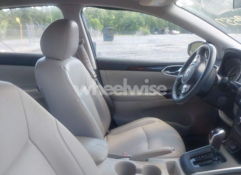 Photo 5 of 2016 Nissan Sentra SV (VIN 3N1AB7AP2GY339557)