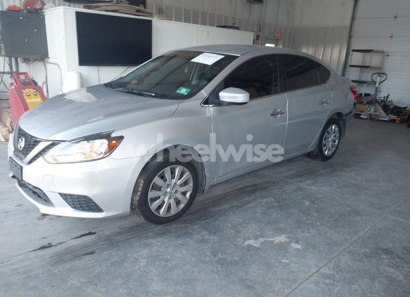 Photo 2 of 2017 Nissan Sentra SV (VIN 3N1AB7AP2HL640702)