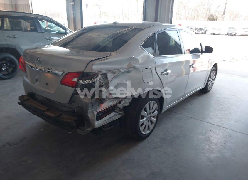 Photo 4 of 2017 Nissan Sentra SV (VIN 3N1AB7AP2HL640702)