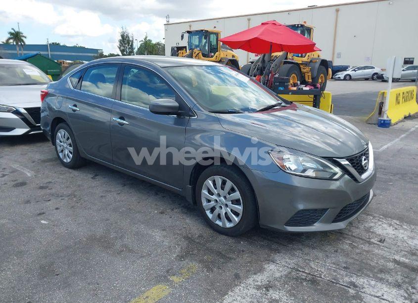 2017 Nissan Sentra SV (VIN 3N1AB7AP2HL659525) main photo