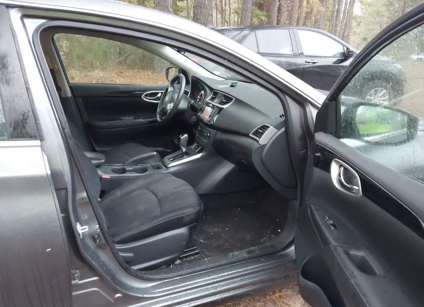 Photo 5 of 2017 Nissan Sentra SV (VIN 3N1AB7AP2HL660383)