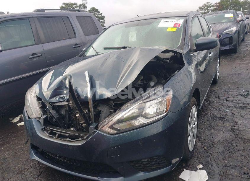 Photo 2 of 2017 Nissan Sentra SV (VIN 3N1AB7AP2HL667835)