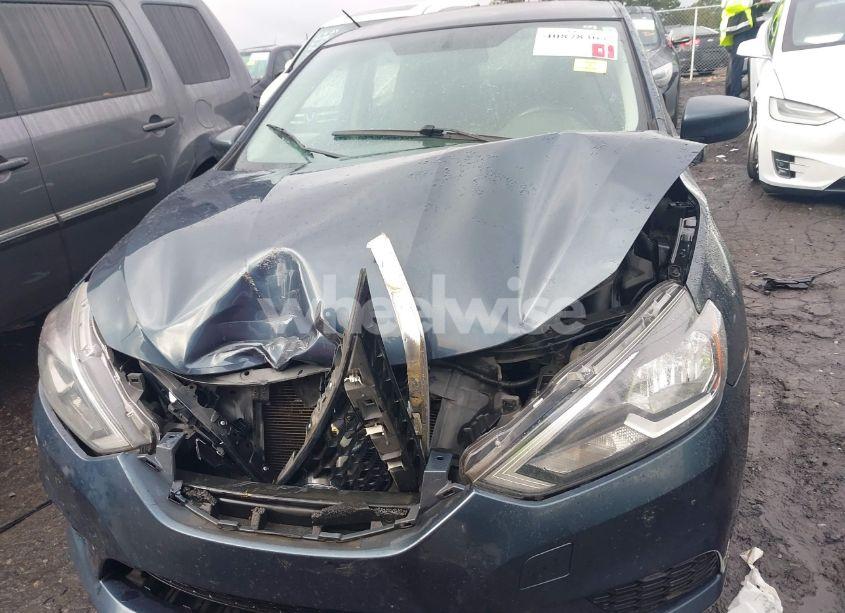 Photo 6 of 2017 Nissan Sentra SV (VIN 3N1AB7AP2HL667835)