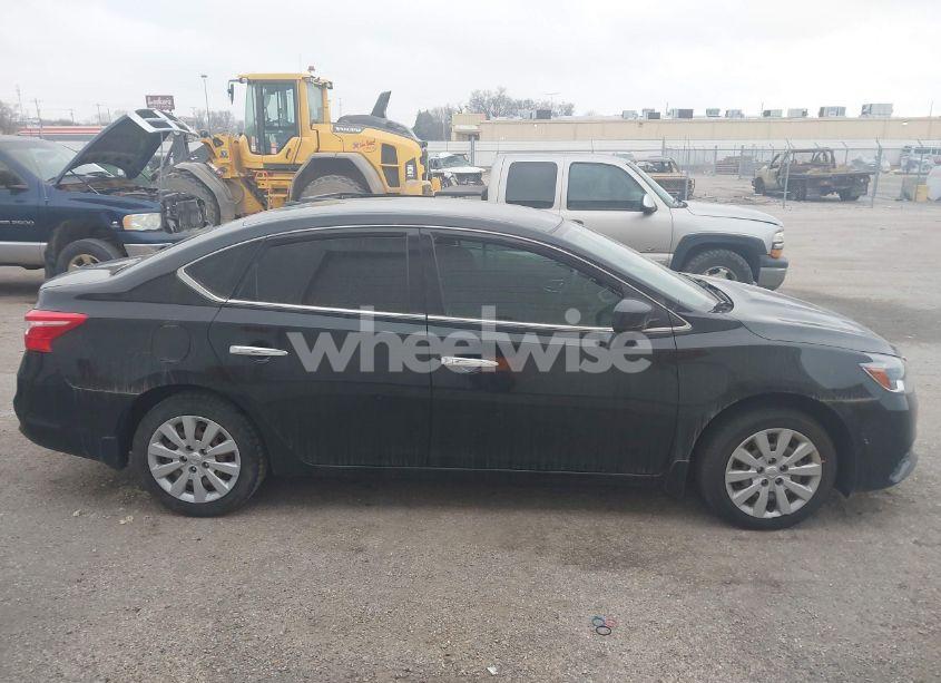 Photo 13 of 2017 Nissan Sentra SV (VIN 3N1AB7AP2HL711302)