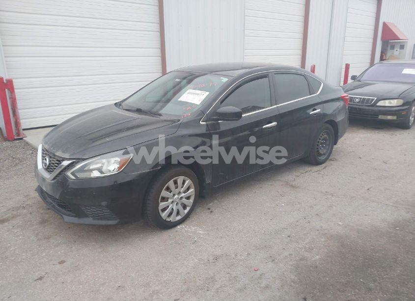 Photo 2 of 2017 Nissan Sentra SV (VIN 3N1AB7AP2HL711302)