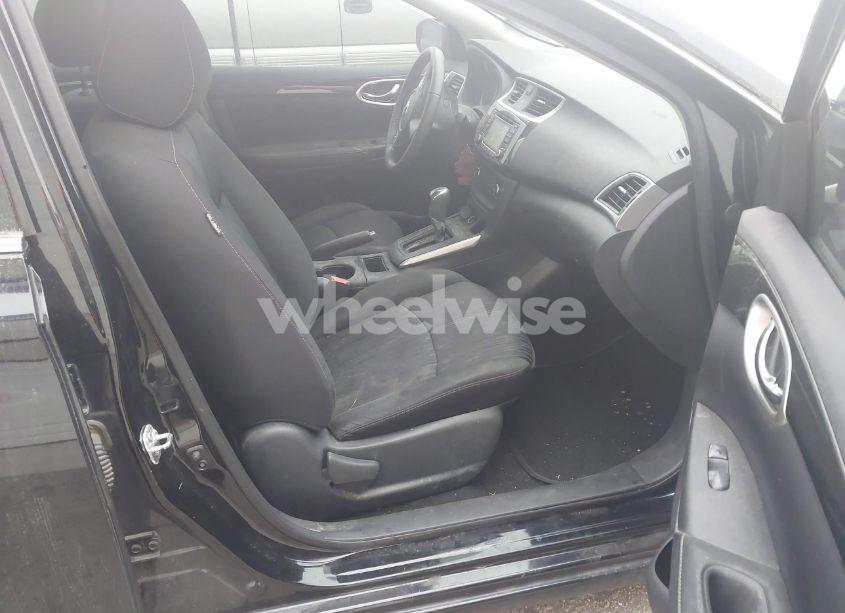 Photo 5 of 2017 Nissan Sentra SV (VIN 3N1AB7AP2HL711302)