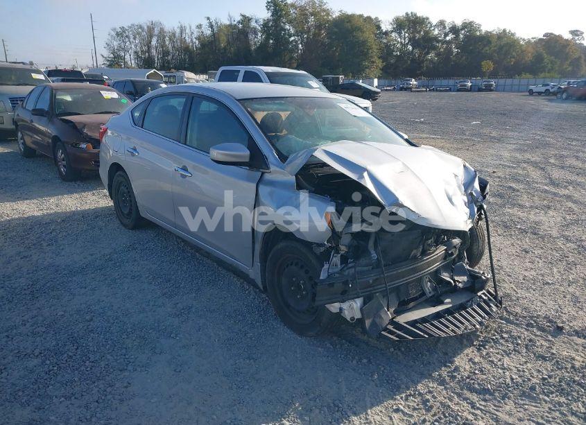 2017 Nissan Sentra SV (VIN 3N1AB7AP2HL712126) main photo