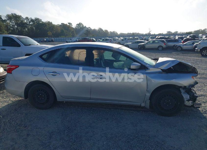 Photo 13 of 2017 Nissan Sentra SV (VIN 3N1AB7AP2HL712126)