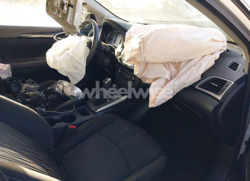 Photo 5 of 2017 Nissan Sentra SV (VIN 3N1AB7AP2HL712126)