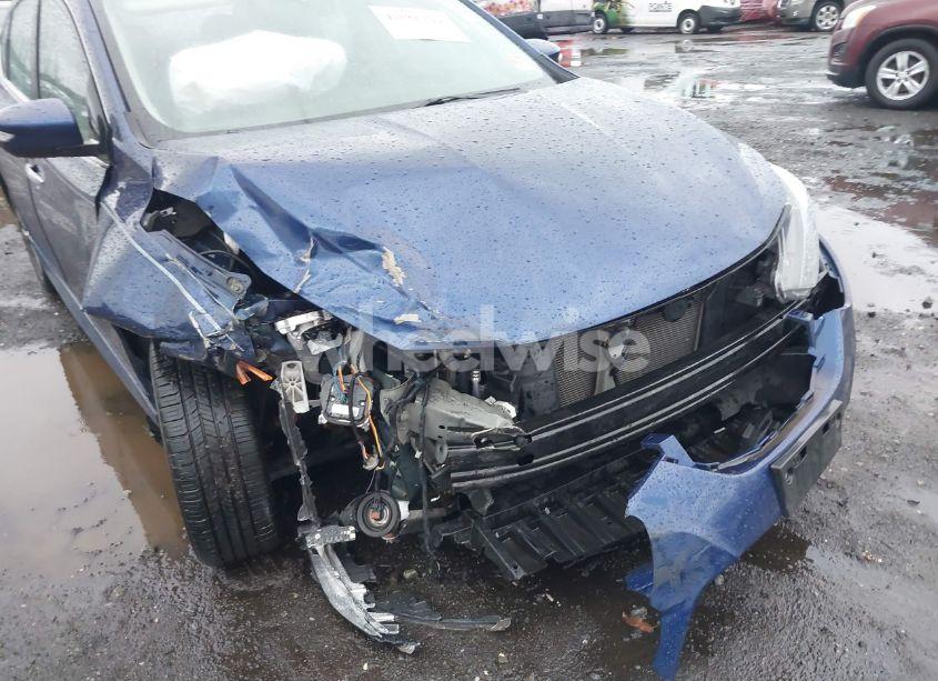 Photo 6 of 2017 Nissan Sentra SR (VIN 3N1AB7AP2HY212177)