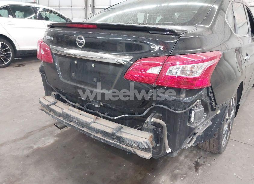 Photo 6 of 2017 Nissan Sentra SR (VIN 3N1AB7AP2HY212356)