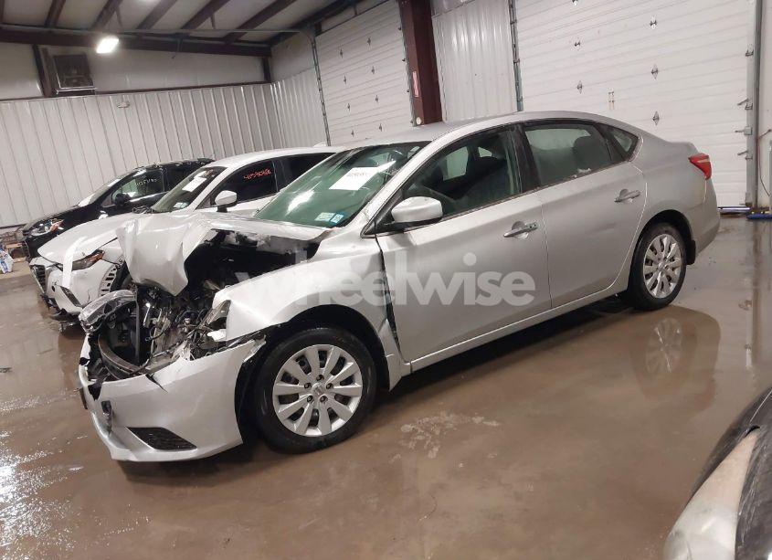 Photo 2 of 2017 Nissan Sentra SV (VIN 3N1AB7AP2HY221316)