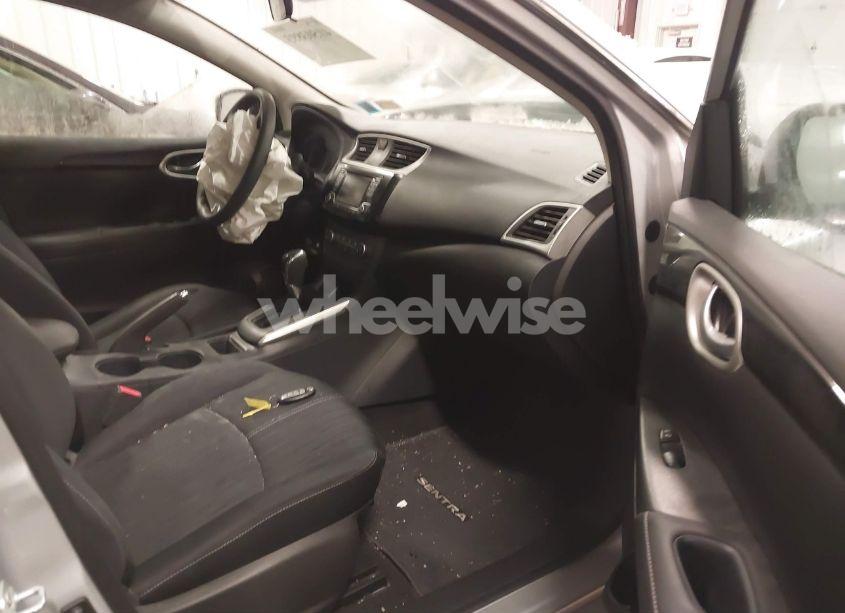 Photo 5 of 2017 Nissan Sentra SV (VIN 3N1AB7AP2HY221316)